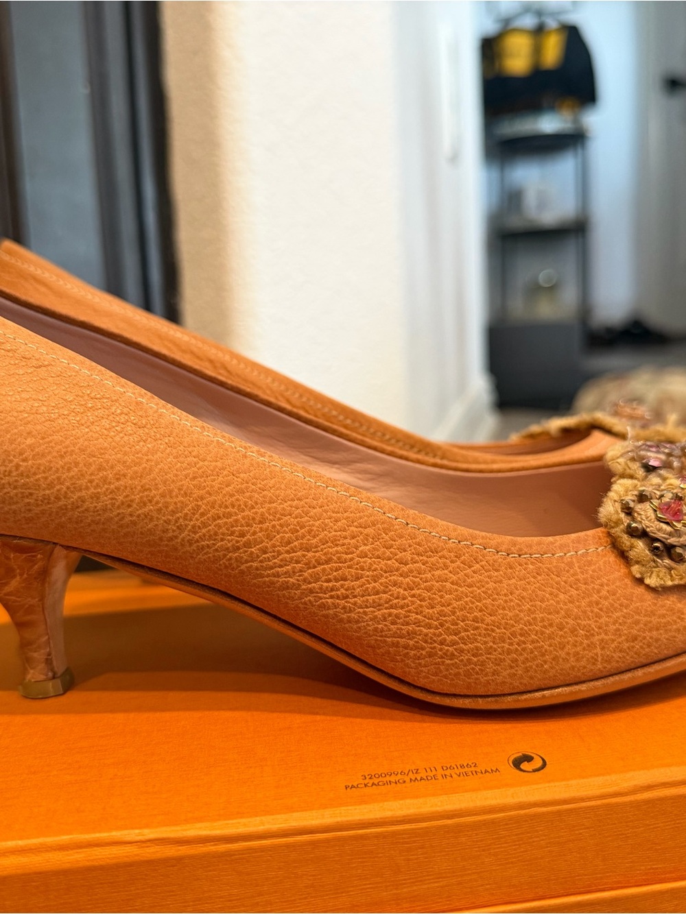 Y2K Prada kitten heel pointy toe shoes 37.5 US7.5
